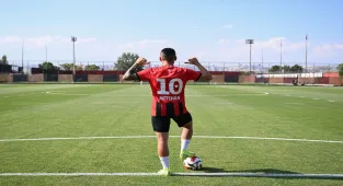 Gençlerbirliği'nin 10 numarası Metehan Mimaroğlu'ndan arma vurgusu: