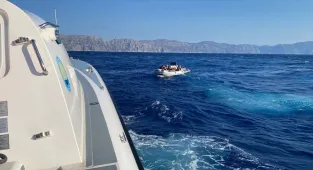 Marmaris açıklarında 45 düzensiz göçmen yakalandı