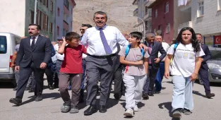 Milli Eğitim Bakanı Yusuf Tekin, memleketi Erzurum'da konuştu: