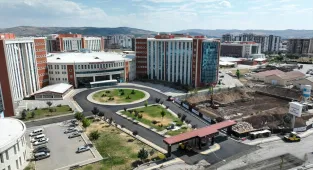 Sivas Numune Hastanesi yeni idari binasının inşaat çalışmaları sürüyor