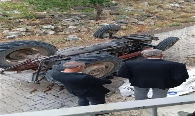 Ankara'da devrilen traktörün sürücüsü hayatını kaybetti