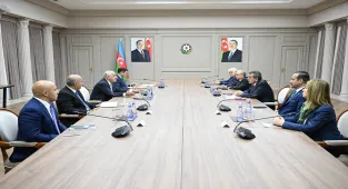 Azerbaycan Başbakanı Asadov, Milli Eğitim Bakan Tekin'i kabul etti