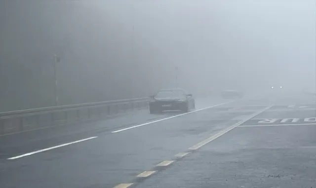 Bolu Dağı'nda sağanak ve sis etkili oluyor