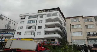 Sanatçı Güllü evinin balkonundan düşerek hayatını kaybetti