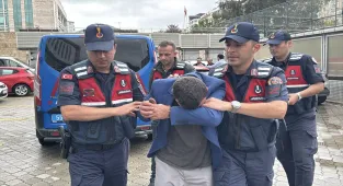 GÜNCELLEME 2 - Samsun'da evinde karısını öldüren kişi trafikte yakalandı