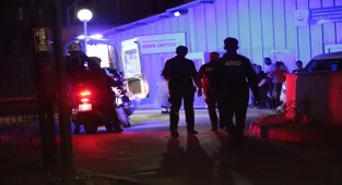 GÜNCELLEME 3 - Bolu'da 9 polisin inceledikleri maddeden etkilenmesine ilişkin 2 şüpheli tutuklandı