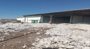 GÜNCELLEME - Adana'da çırçır fabrikası deposunda çıkan yangın söndürüldü