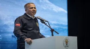 İçişleri Bakanı Yerlikaya, Ağrı'da Türkiye Yüzyılı Buluşmalarında konuştu: 