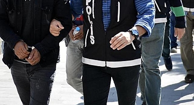 Kayseri'de sahte bilezikle kuyumcuları dolandıran 3 şüpheli tutuklandı