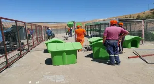 Kırşehir'de hükümlüler hayvan bakımevinin demir ve ahşap işlerini tamamladı