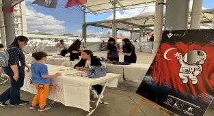 Küçükçekmece'de bilim ve uzay meraklılarını buluşturan festival başladı