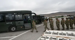 NATO'nun görevlendirdiği Türk ihtiyat taburunun Kosova'ya intikali tamamlandı