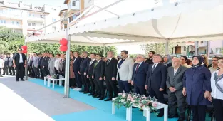 Sivas'ta yapımı tamamlanan Burhan Haksever İlkokulu'nun açılışı yapıldı