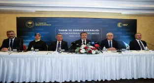 Tarım ve Orman Bakanı Yumaklı, Sivas'ta tarım sektörü temsilcileriyle buluştu: