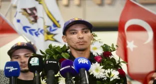 2025 Dünya Superbike şampiyonu Toprak Razgatlıoğlu yurda döndü