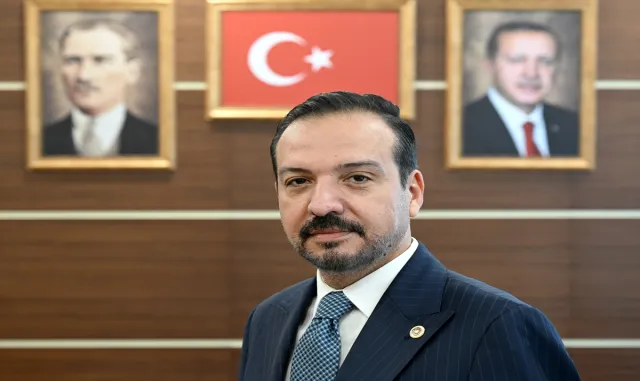 AK Parti'li Zorlu, Türk soylu yabancıların Türkiye'deki çalışma koşullarına ilişkin düzenlemeyi değerlendirdi: