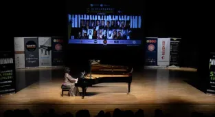 Anadolu Üniversitesi Uluslararası Piyano Günleri'nde Tutu Aydınoğlu sahne aldı