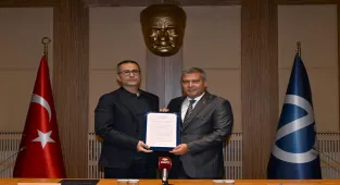 Anadolu Üniversitesi ve Yunus Emre Enstitüsü arasında işbirliği protokolü imzalandı