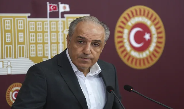 Bağımsız İstanbul Milletvekili Yeneroğlu, enflasyonun doğum oranını düşürdüğünü savundu