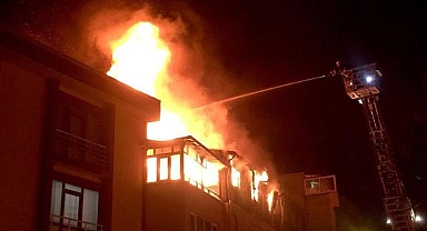 Başkentte Özel Eğitim Merkezinin Terasında Çıkan Yangın Söndürüldü