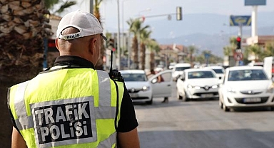 Bolu'da trafik güvenliğini tehlikeye atan sürücüye 49 bin 680 lira ceza uygulandı