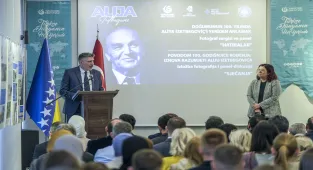 Bosna Hersek'te Aliya İzetbegoviç'i Yeniden Anlamak paneli düzenlendi