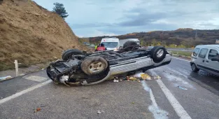 Çankırı'da devrilen pikabın sürücüsü yaralandı