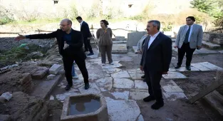 Edirne'deki tarihi Gazi Mihal Hamamı'nda restorasyon çalışmaları sürüyor