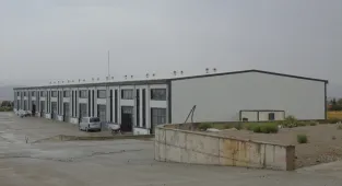 Gaziantep'te afetzede esnaf için yapılan 50 iş yeri hak sahiplerine teslim edildi