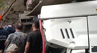 Hatay'da Toprak kayması Sonucu Uçuruma Yuvarlanan Kepçenin Operatörü Öldü