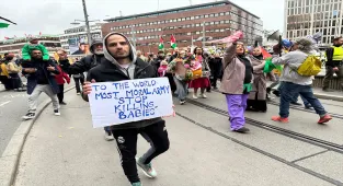 İsrail’in Küresel Sumud Filosu’na yönelik saldırısı İsveç'te protesto edildi