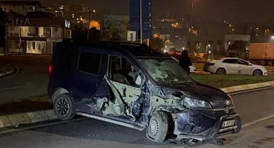 İstanbul'da Kaza Yapan Sürücü Aracını Bırakıp Kaçtı