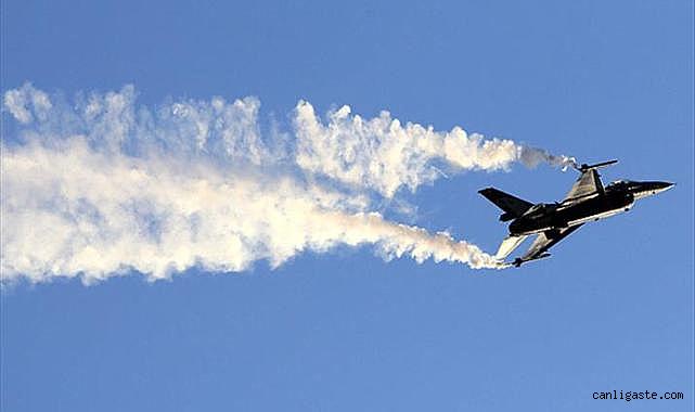 Kayseri Bilim Şenliği'nde, SOLOTÜRK gösterisi