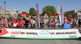Kayseri'de bisikletliler Küresel Sumud Filosu'na destek için pedal çevirdi