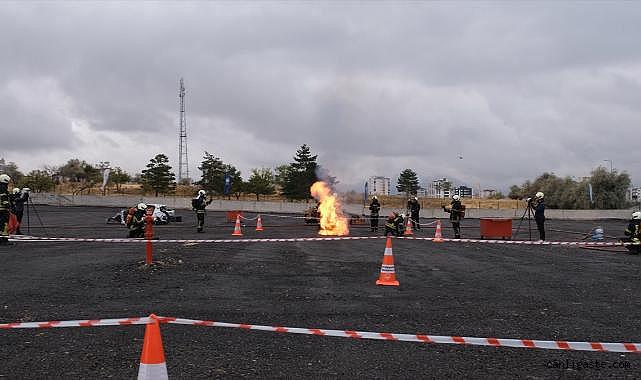 Kayseri'de Lityum İyon Batarya Yangınlarını Söndürme Tatbikatı