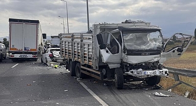 Kayseri'de zincirleme trafik kazası: 3 yaralı