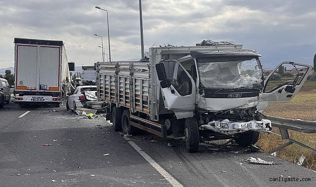 Kayseri'de zincirleme trafik kazası: 3 yaralı