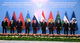 Kırgızistan Cumhurbaşkanı Caparov'dan, BDT ülkelerindeki ekonomik gelişmelere övgü