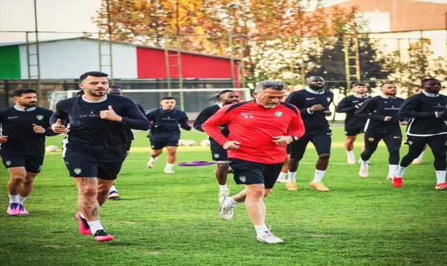 Amed Sportif Faaliyetler'de Esenler Erokspor maçı hazırlıkları