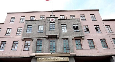 Azerbaycan-Gürcistan sınırında düşen askeri kargo uçağının enkazında son şehit naaşına da ulaşıldı