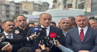 Bakan Yardımcısı Bulut, Kocaeli'de çöken apartmanın bulunduğu bölgede inceleme yaptı: