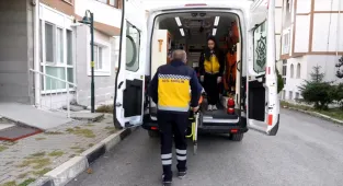 Beypazarı Belediyesi'nin hasta nakil aracı hizmete girdi 