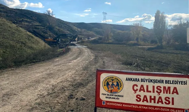 Beypazarı'nda toprak kayması nedeniyle mahalle bağlantı yolu ulaşıma kapandı