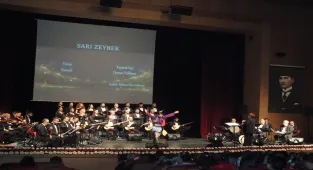 Büyük Önder Atatürk Sivas'ta sevdiği şarkılarla anıldı