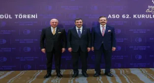 Cumhurbaşkanı Yardımcısı Yılmaz ASO 62. Kuruluş Yılı Ödül Töreninde konuştu: