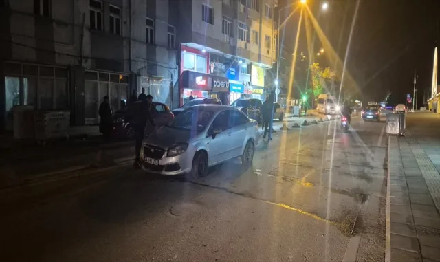 Eskişehir'de beton dubaya çarpan otomobil sürücüsü yaralandı