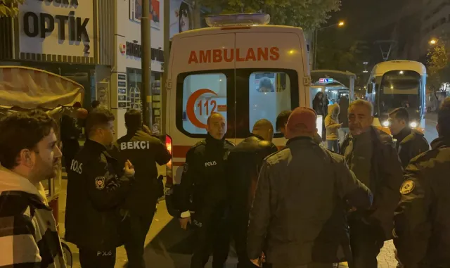 Eskişehir'de dur ihtarına uymayan ehliyetsiz motosikletli çarşı ve mahalle bekçisine çarptı