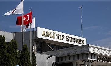 Fatih'te zehirlenme şüphesiyle hayatını kaybeden ailenin ön otopsi raporu çıktı