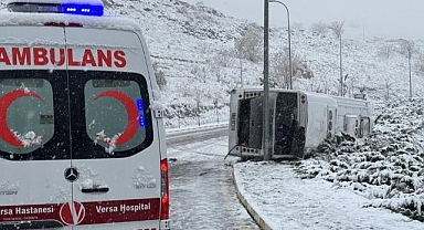 İşçi servisinin devrildiği kazada14 kişi yaralandı