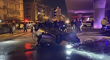 Kayseri'de dur ihtarına uymayan araç devrildi: 2 kişi yaralı